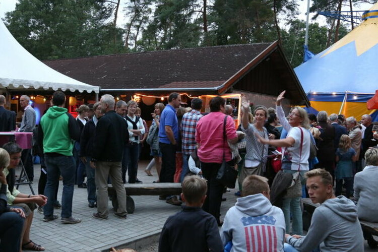 Zeltspektakel in und um das Zirkuszelt Walldorf Galerie 1